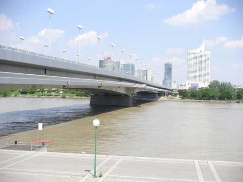 Reichsbrücke - GNU Free Documentation License