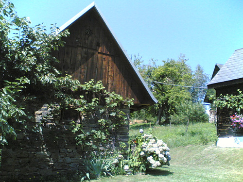 Ein Stadl bei der Hütte