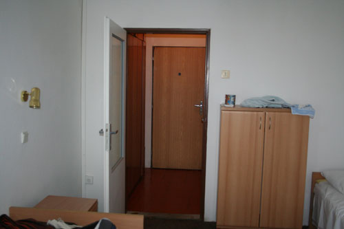 Naša izba (Unser Zimmer)