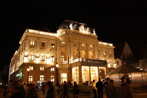 Nationaltheater bei Nacht