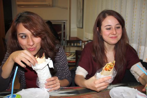 Esra and Ela eating Dürüm